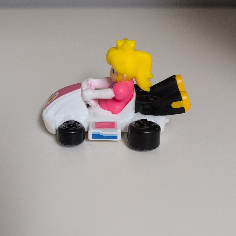 🩷4/$20🩷 Mariokart Princess Peach Car Wheelie McDonald's Car, 2024 - Picture 2 of 6